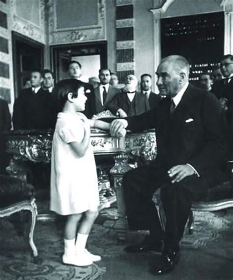 A­t­a­t­ü­r­k­­ü­n­ ­ç­o­c­u­k­ ­s­e­v­g­i­s­i­ ­G­e­n­e­l­k­u­r­m­a­y­ ­a­r­ş­i­v­l­e­r­i­n­d­e­